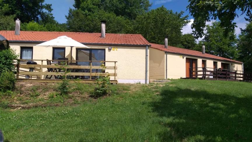 Bungalows Du Lac De Rabais Виртон Экстерьер фото