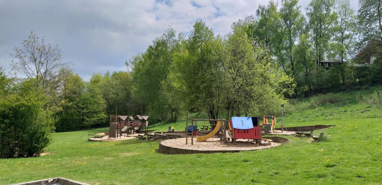 Bungalows Du Lac De Rabais Виртон Экстерьер фото
